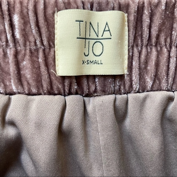 *Damaged* Anthropologie Tina Jo Josephine Mauve Velvet Tapered Trousers - Picture 4 of 10